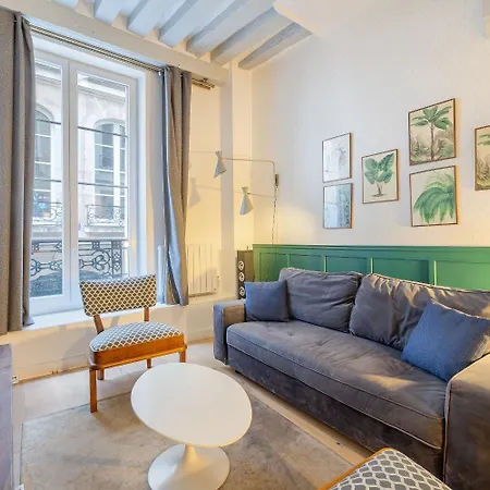 Strata Apartment *